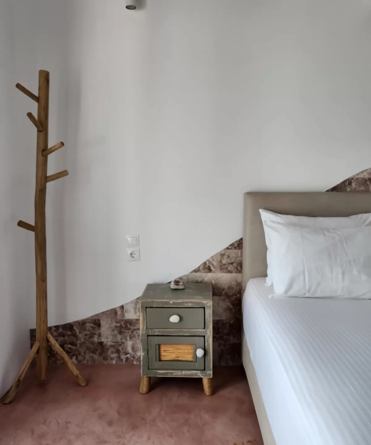camere iraklia