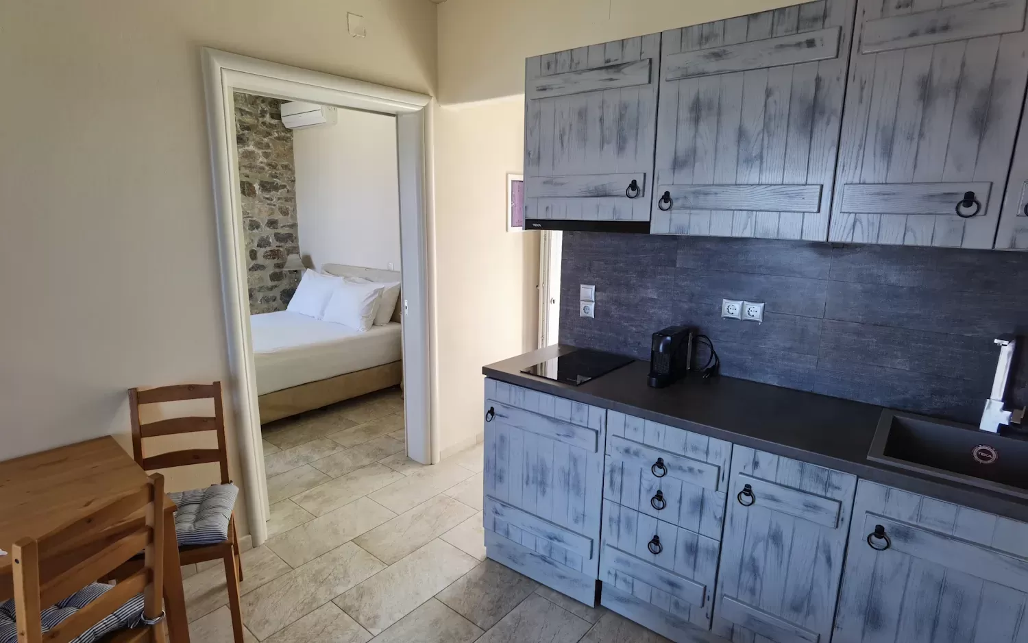camere iraklia